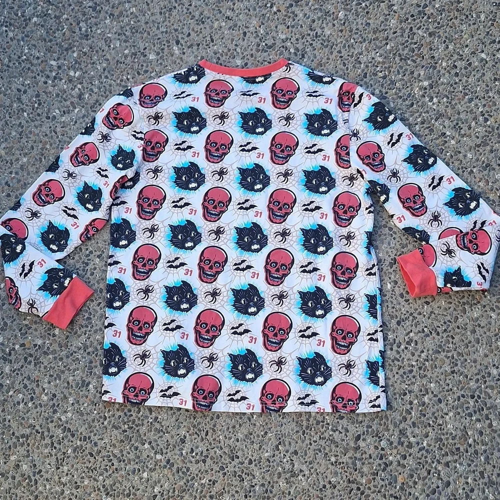 Creepy Co. Presents Beistle Halloween Spooky Skull Cat & Spiderweb Print Pajamas - Picture 6 of 15